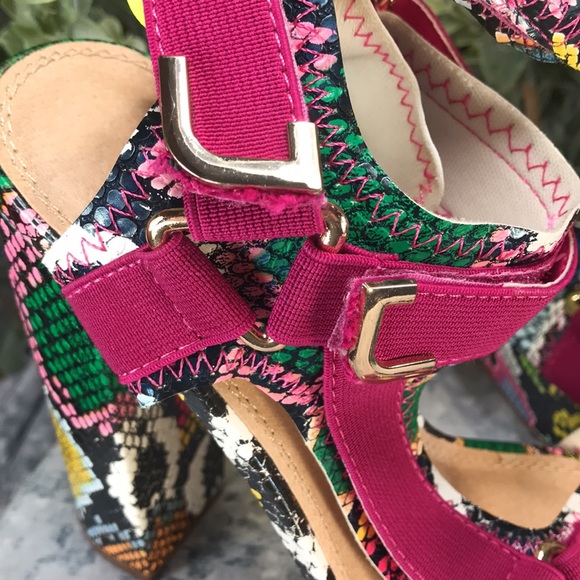 FashionNova Head in the Clouds Multi Snake 5.5” Platform Heels WMS 6M🌟NWOT🌟 - Picture 9 of 13